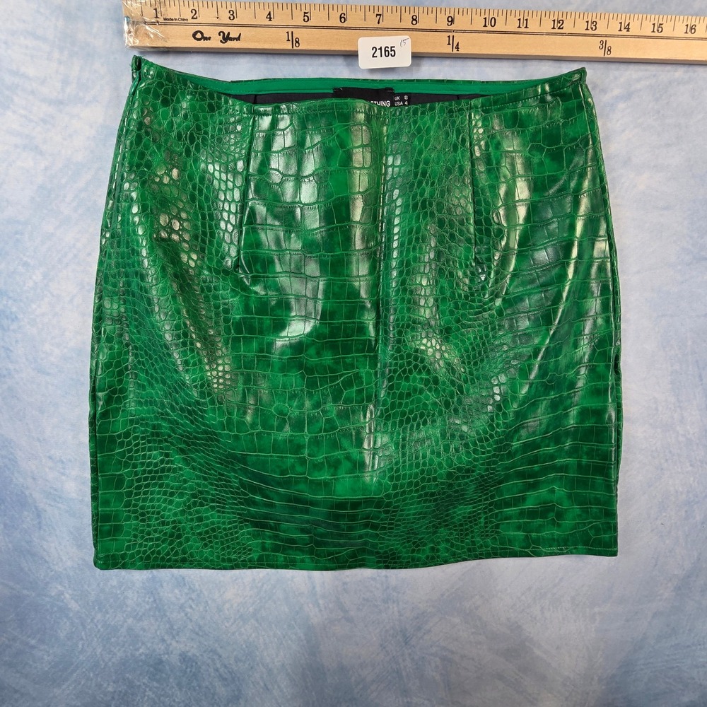 PrettyLittleThing Green Faux Crocodile Embossed Mini Skirt Womens Sz4 High Rise